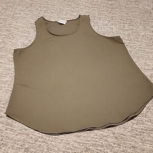 Van Heusen- tank